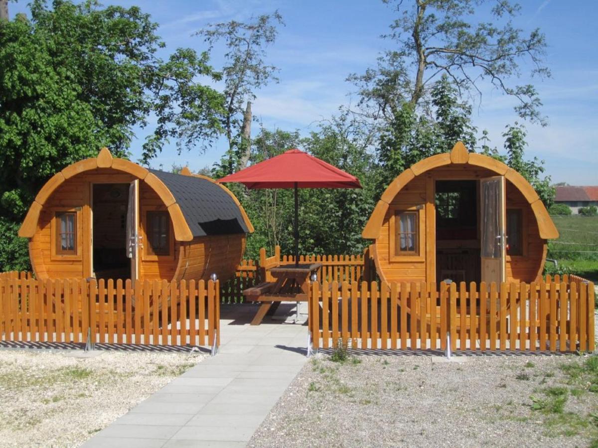 Schlaffass-Camping Gutshof Donauried Günzburg Buitenkant foto