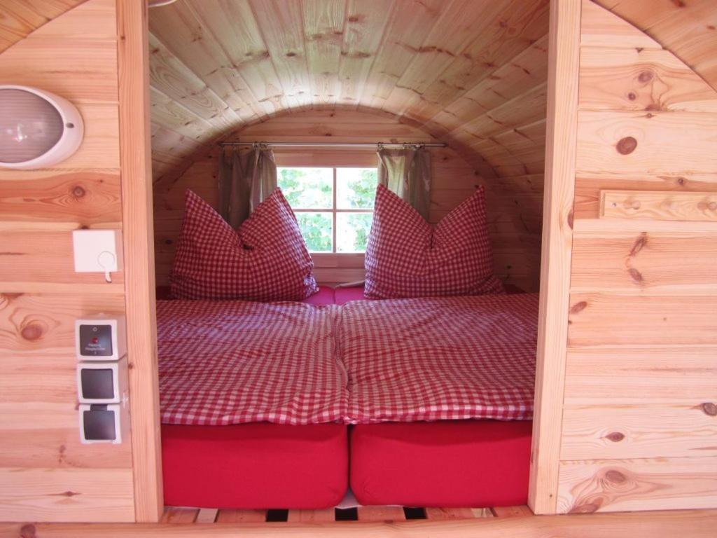 Schlaffass-Camping Gutshof Donauried Günzburg Buitenkant foto